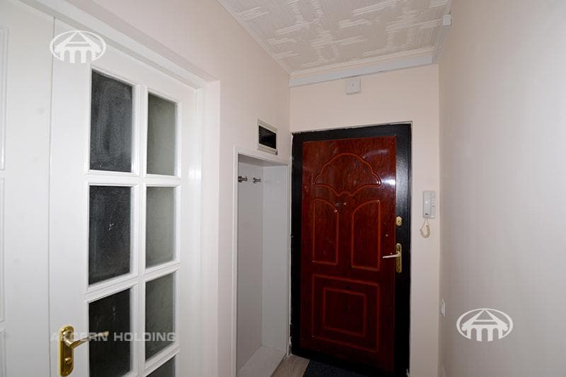 Apartment · 4 rooms · 102 m² · Kentron