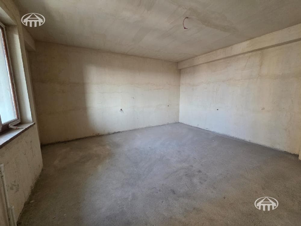 Квартира · 3 комн. · 85 м² · Аджапняк