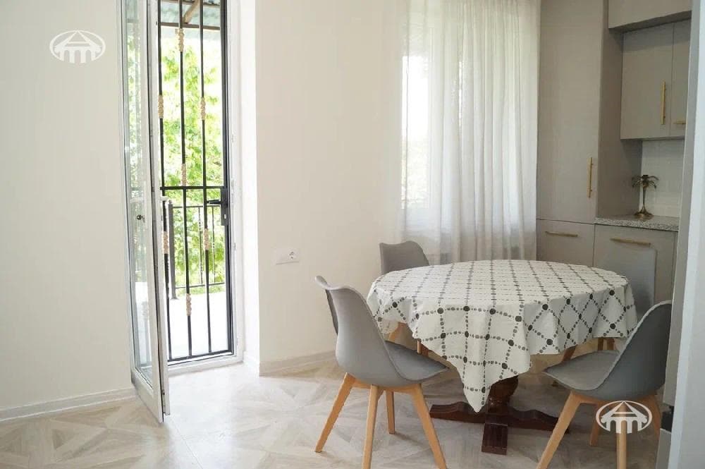 Mansion · 4 rooms · 239 m² · Djrvej