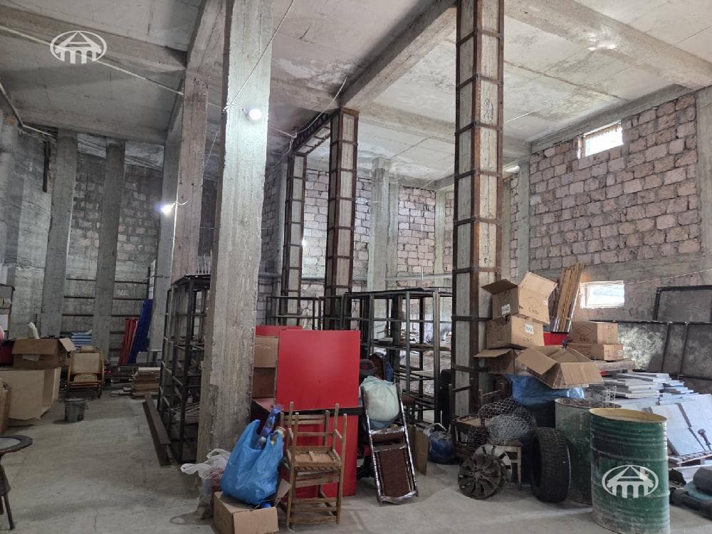 Office · 594 m² · Ajapnyak