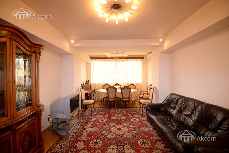 Квартира · 2 комн. · 72 м² · Кентрон