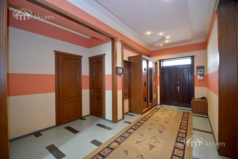 Особняк · 6 комн. · 349 м² · Аджапняк