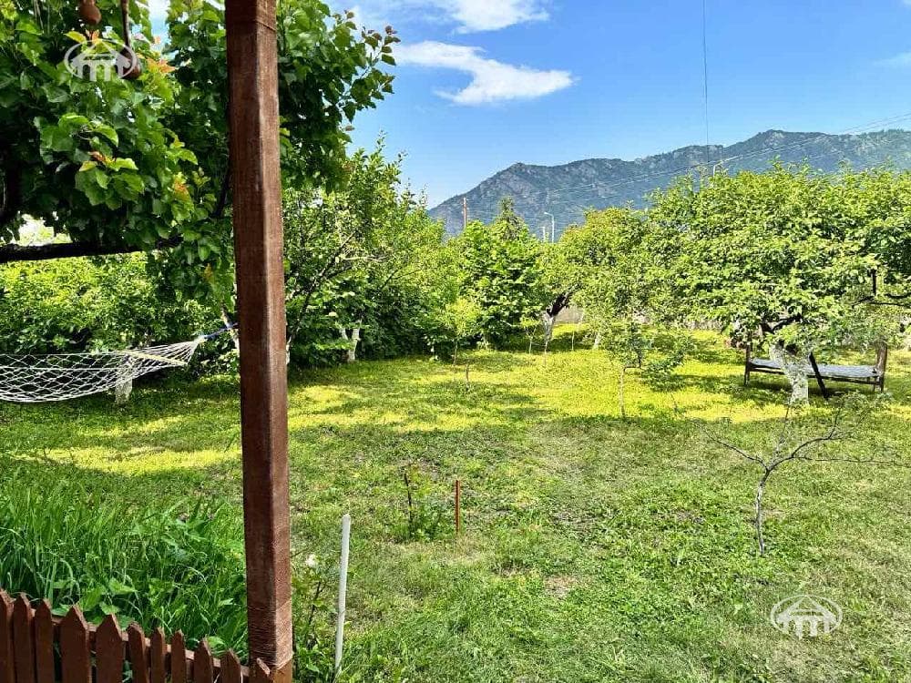 Հյուրանոց · 280 մ² · Օձուն