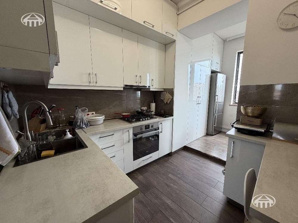 Apartment · 3 rooms · 98 m² · Arabkir