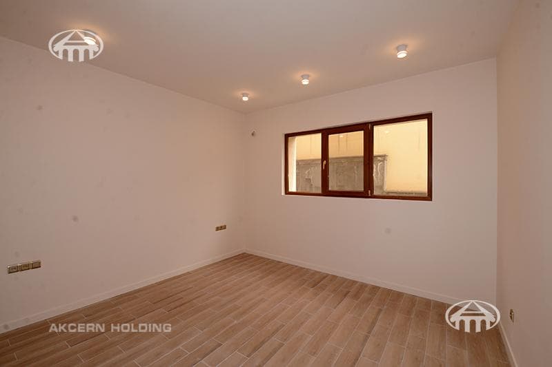 Квартира · 3 комн. · 107 м² · Кентрон