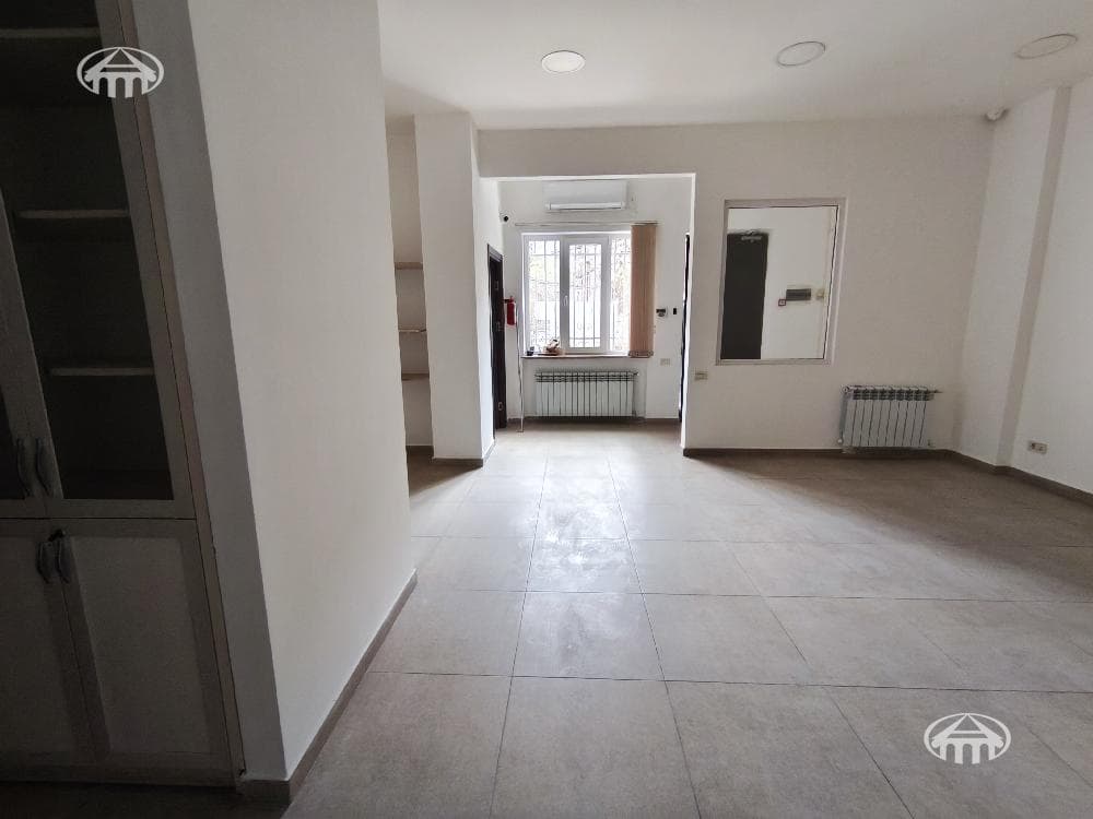 Магазин · 145 м² · Кентрон