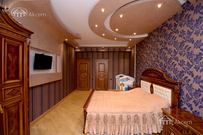 Apartment · 4 rooms · 192 m² · Kentron