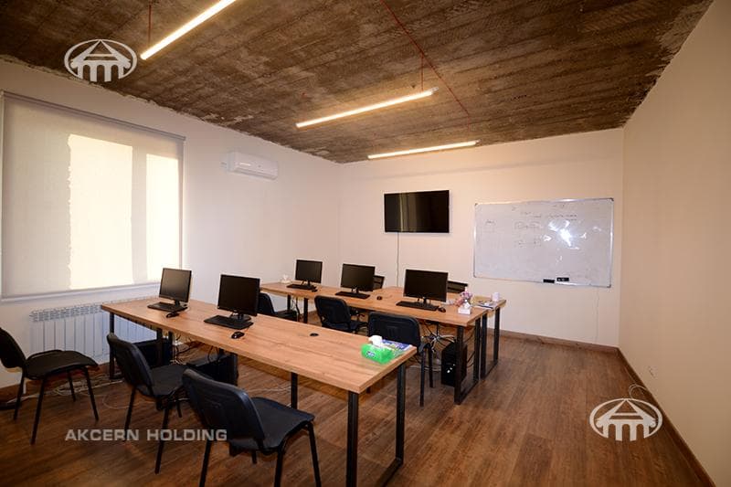 Office · 660 m² · Kentron