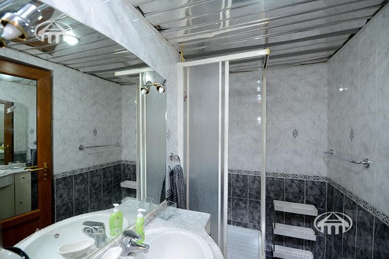 Apartment · 6 rooms · 134 m² · Kentron