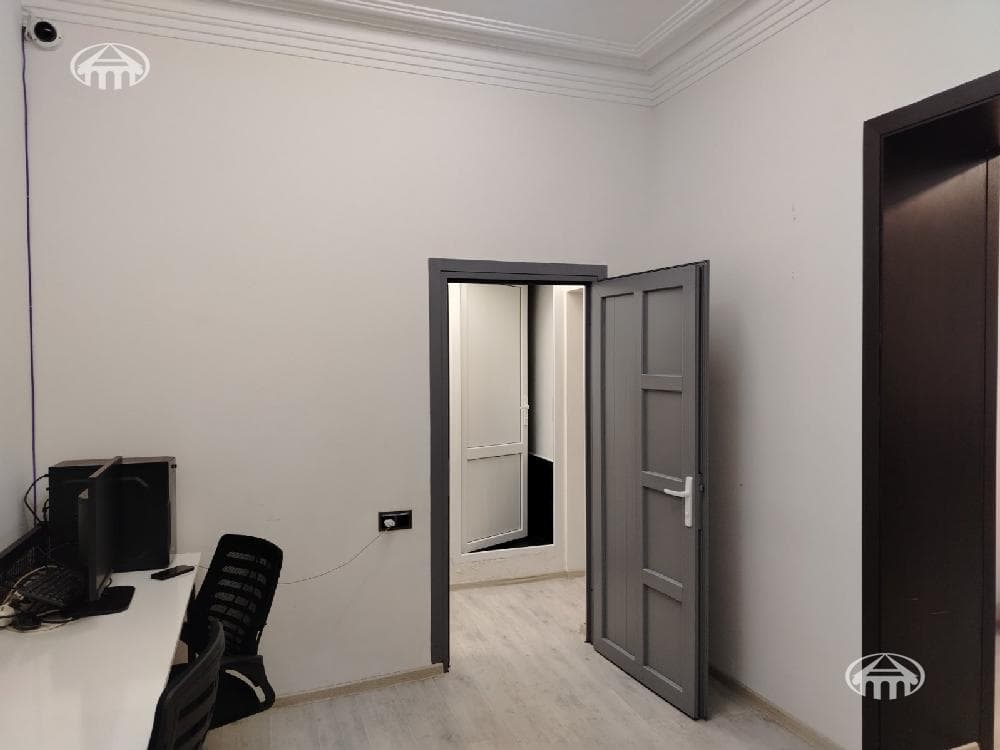 Office · 83 m² · Arabkir