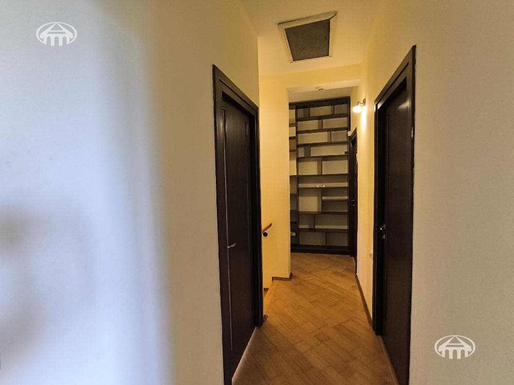 Особняк · 5 комн. · 407 м² · Ваагни