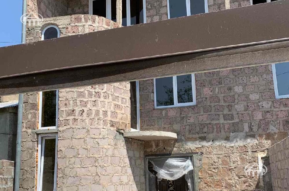 House · 378 m² · Kanaker-Zeytun
