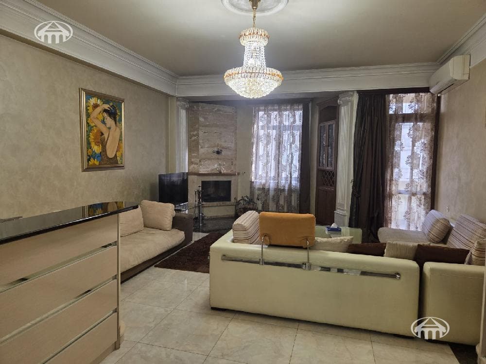 Квартира · 3 комн. · 151 м² · Кентрон