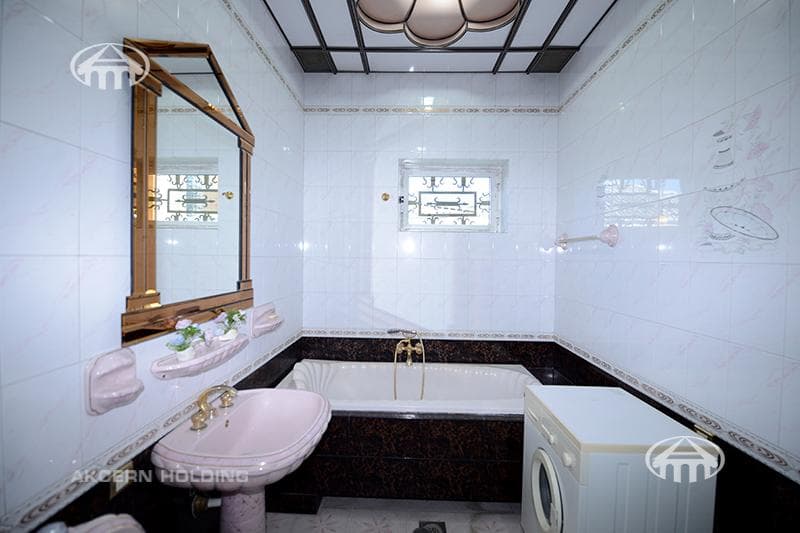 Mansion · 6 rooms · 436 m² · Arabkir — photo 20 / 39