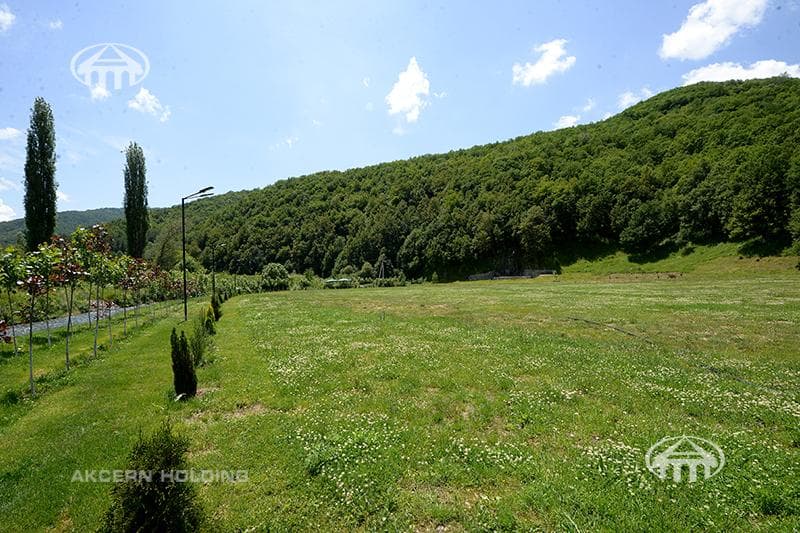 Land · 14,290 m² · v. Artavaz