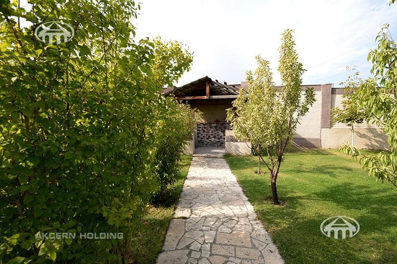 Առանձնատուն · 5 սեն. · 640 մ² · գ․ Առինջ