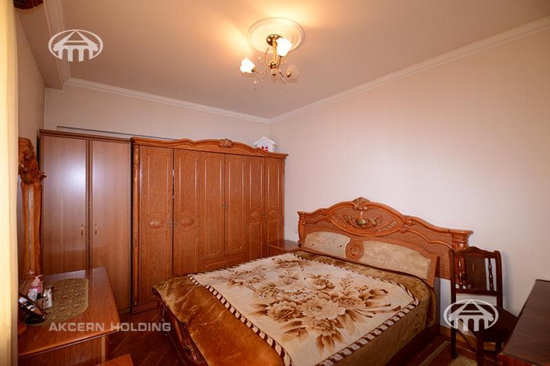 Apartment · 3 rooms · 85 m² · Kentron