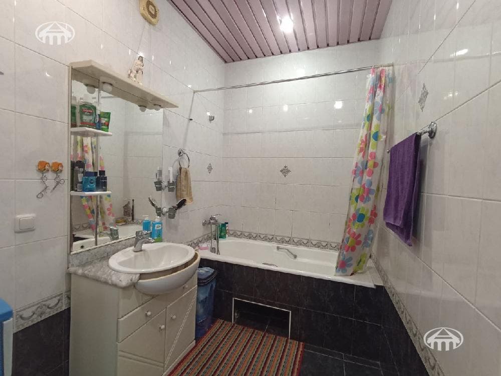 Дом · 6 комн. · 327 м² · Эребуни