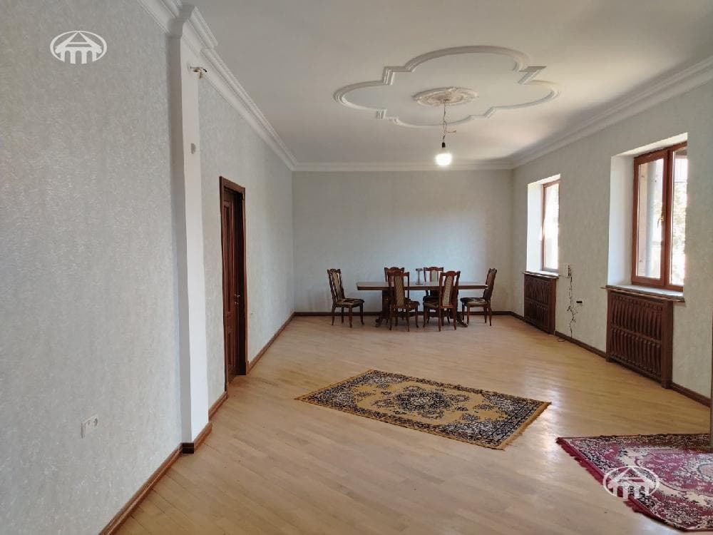 Mansion · 470 m² · Davtashen