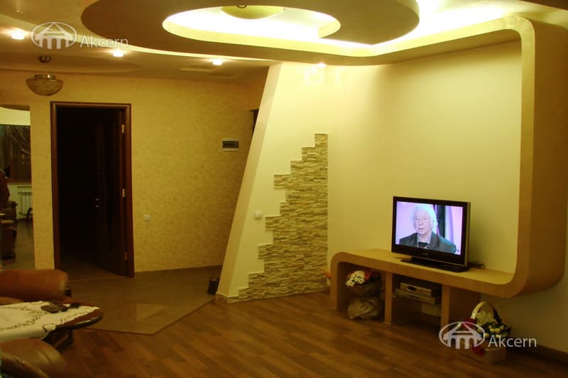 Квартира · 3 комн. · 81 м² · Кентрон