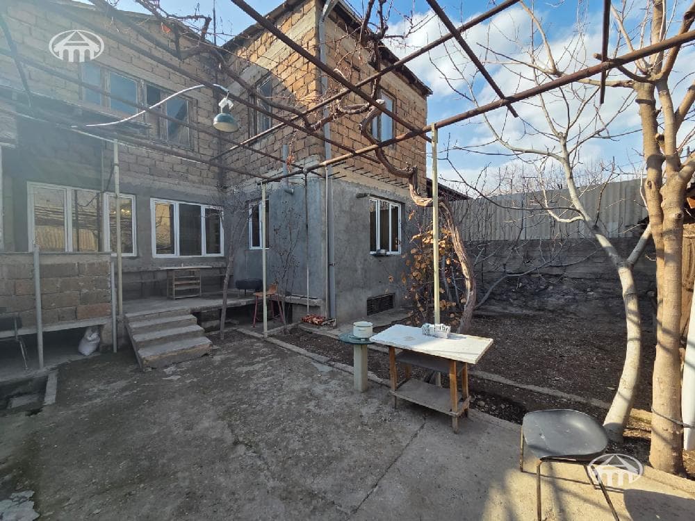 House · 7 rooms · 542 m² · Ajapnyak
