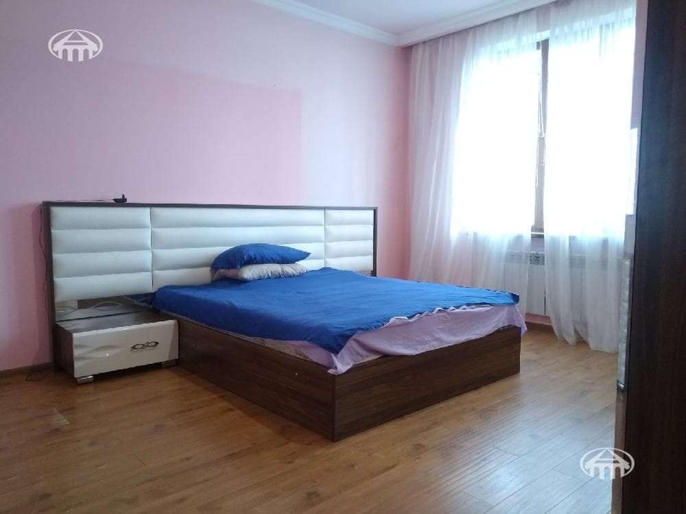 Mansion · 5 rooms · 243 m² · Ajapnyak