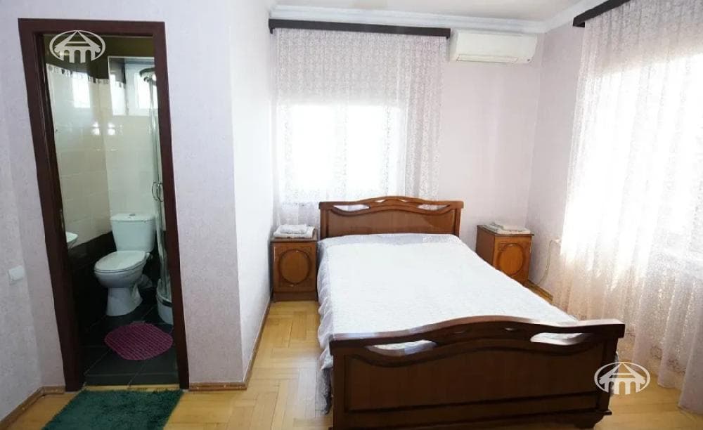 Квартира · 5 комн. · 170 м² · Кентрон