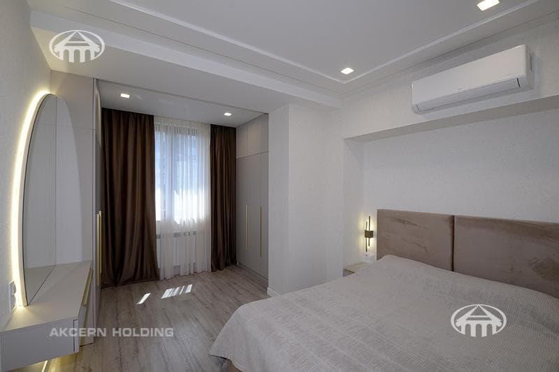 Apartment · 3 rooms · 91 m² · Kentron