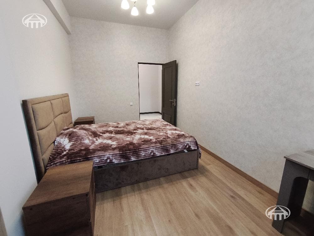 Բնակարան · 4 սեն. · 105 մ² · Արաբկիր — Լուսանկար 8 / 13