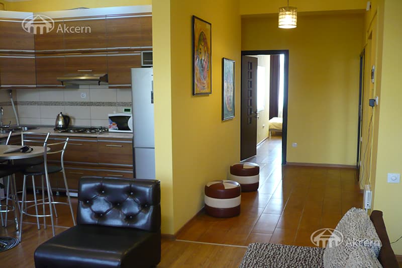 Apartment · 3 rooms · 63 m² · Kentron