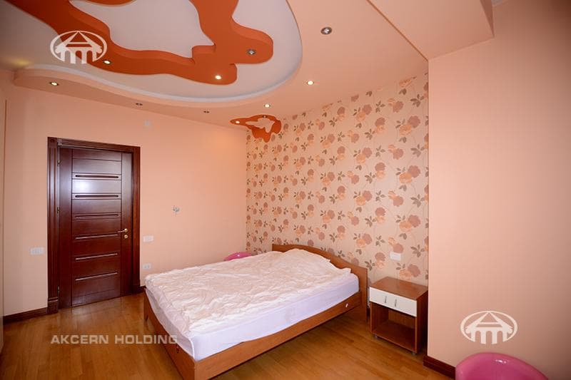 Mansion · 6 rooms · 415 m² · Nor Nork