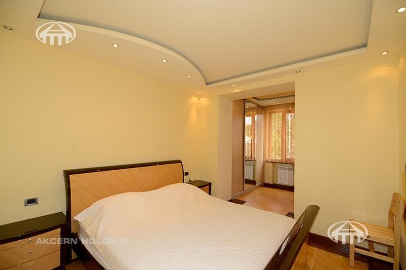 Квартира · 4 комн. · 165 м² · Кентрон