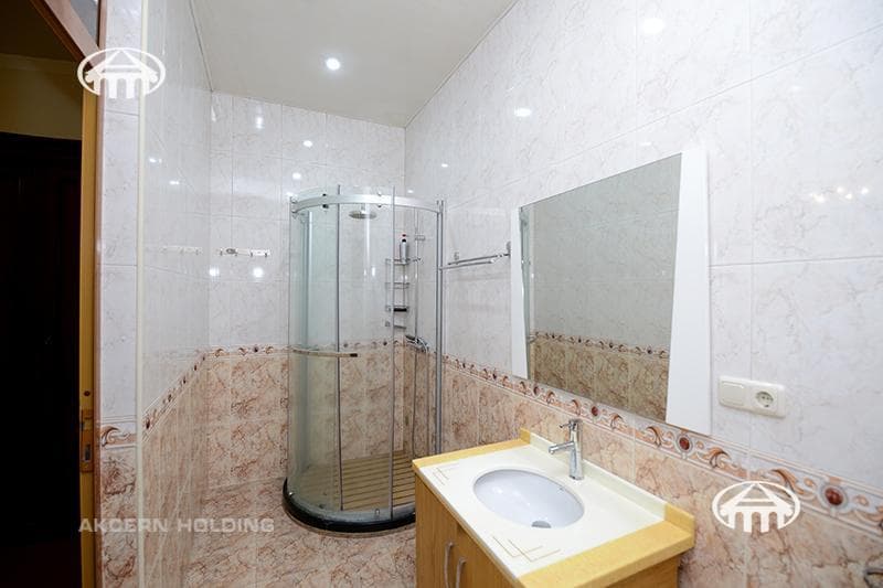 Особняк · 5 комн. · 327 м² · Аджапняк