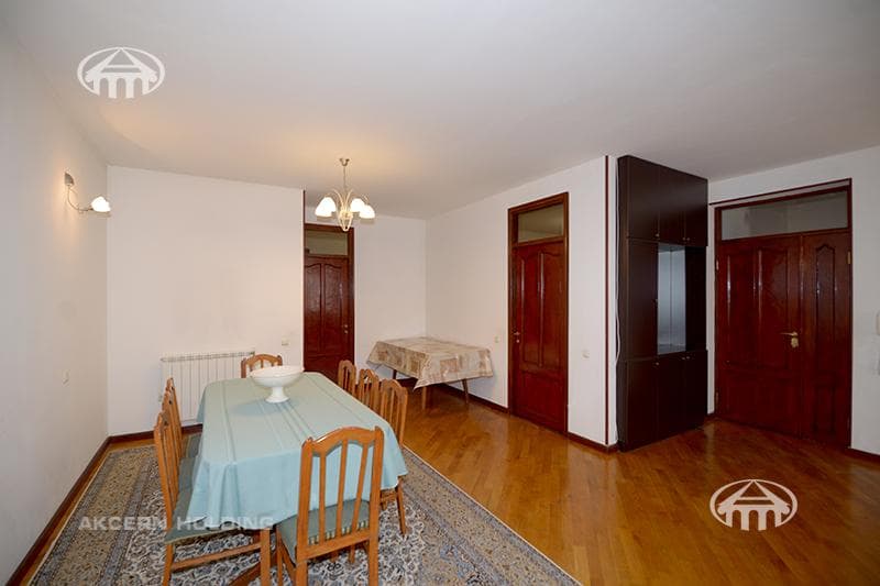 Дом · 6 комн. · 296 м² · Арабкир