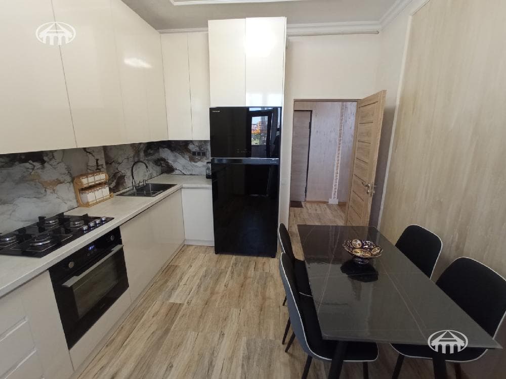 Բնակարան · 2 սեն. · 71 մ² · Աջափնյակ