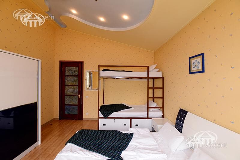 Отель · 5 комн. · 540 м² · Кентрон