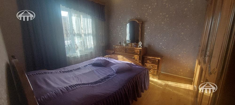 House · 4 rooms · 238 m² · Erebuni