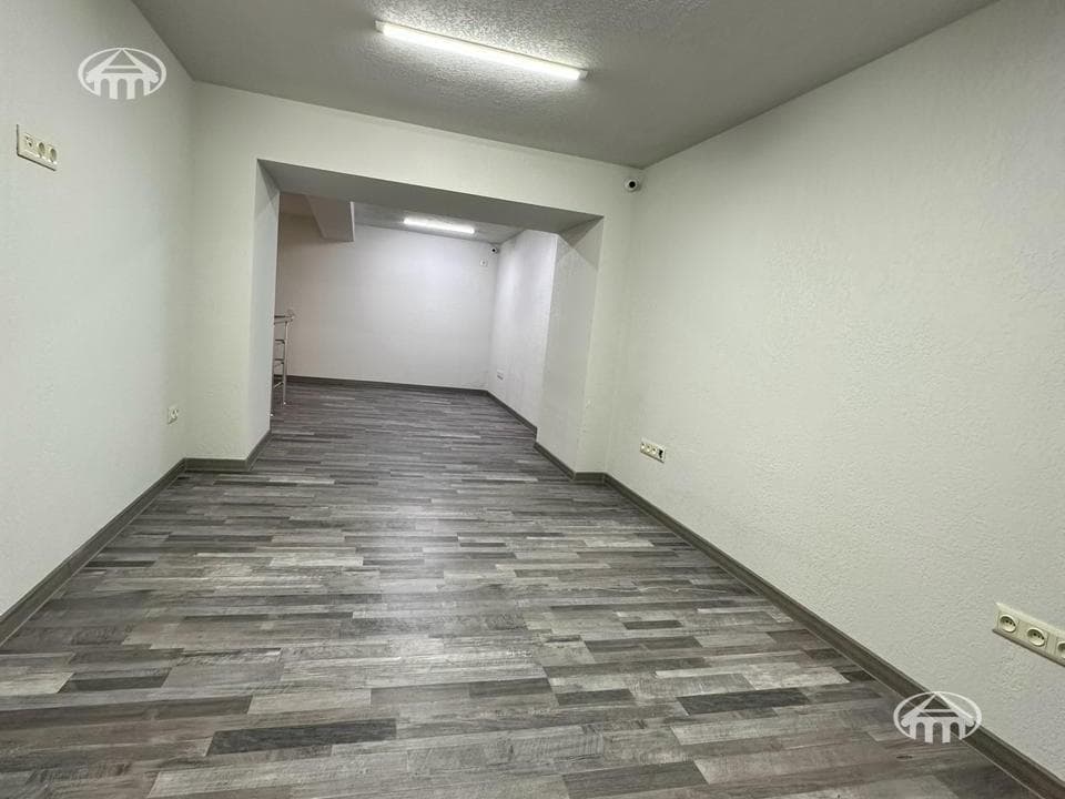 Магазин · 177 м² · Кентрон