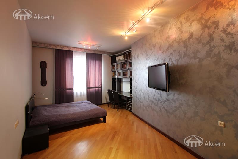 Квартира · 4 комн. · 185 м² · Арабкир — фото 8 из 29