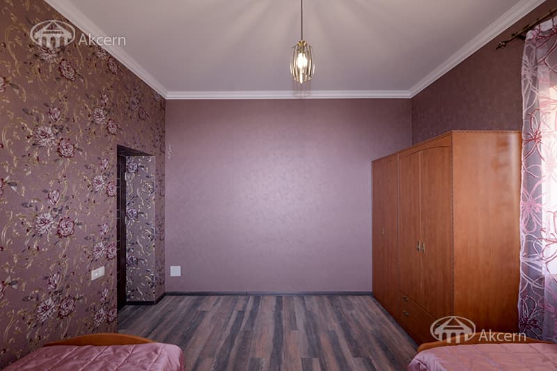 Բնակարան · 3 սեն. · 130 մ² · Ջրվեժ