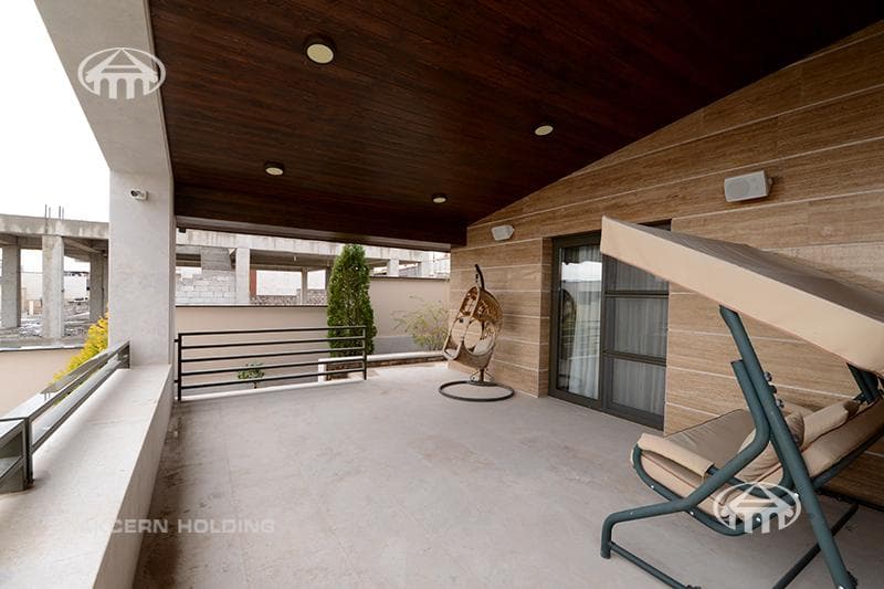 Mansion · 5 rooms · 777 m² · Avan