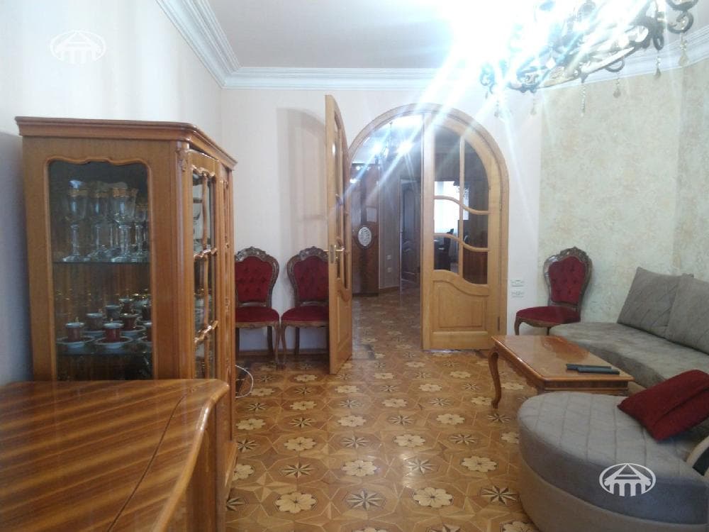 Квартира · 3 комн. · 97 м² · Кентрон