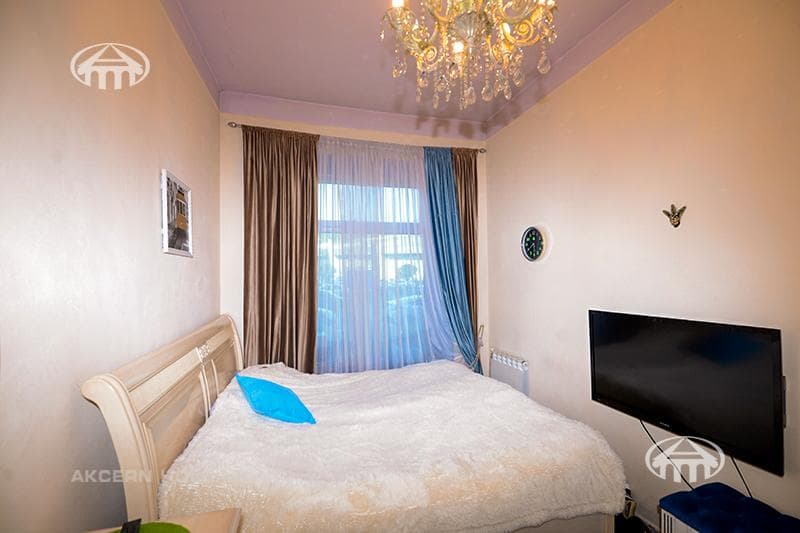 Квартира · 4 комн. · 102 м² · Кентрон