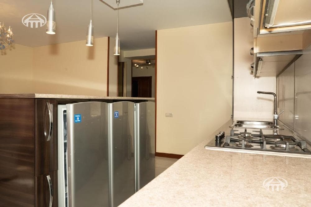 Квартира · 4 комн. · 112 м² · Арабкир