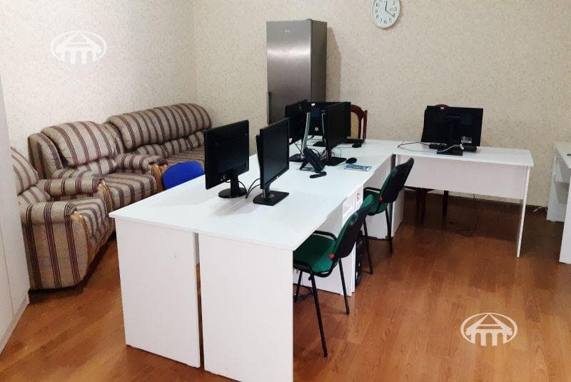 Գրասենյակ · 82 մ² · Կենտրոն
