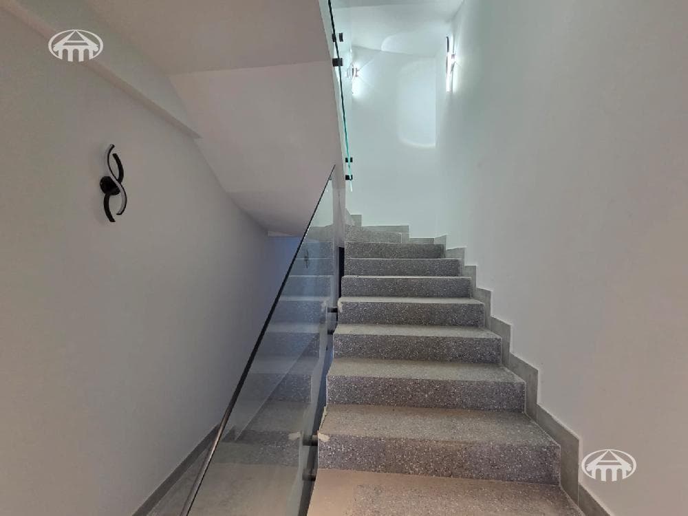 Office · 630 m² · Ajapnyak