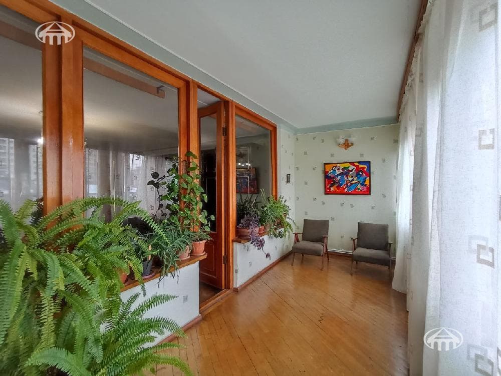 Квартира · 4 комн. · 115 м² · Кентрон