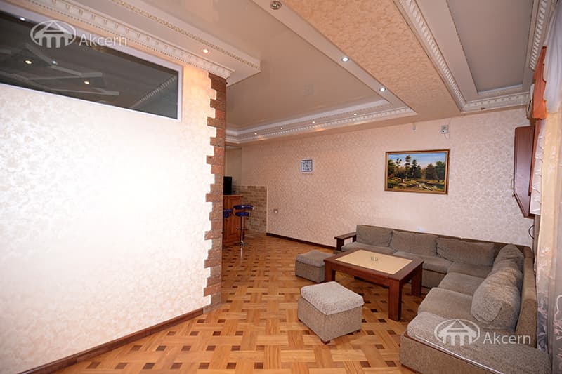 Apartment · 2 rooms · 55 m² · Kentron