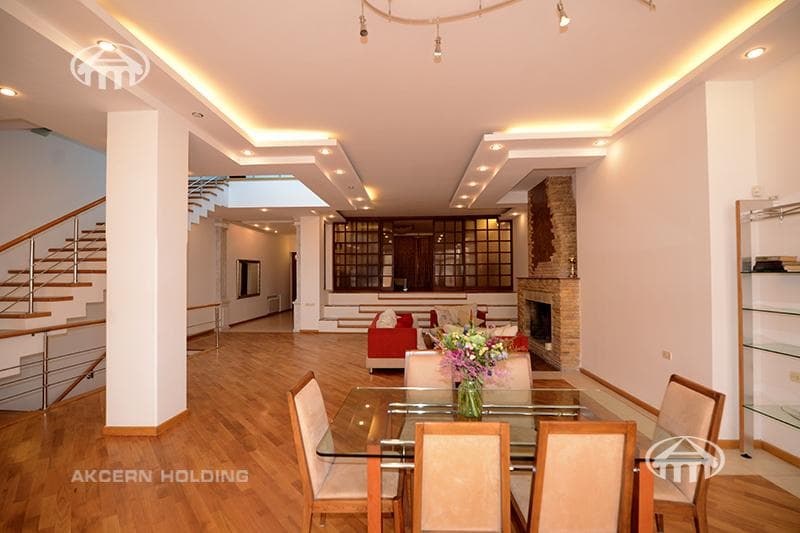 Mansion · 6 rooms · 817 m² · Arabkir