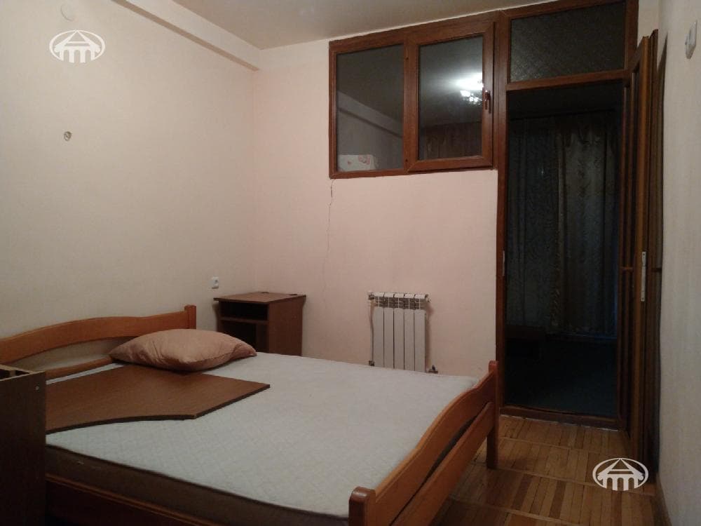 Квартира · 2 комн. · 76 м² · Арабкир